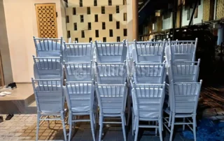 Sewa Kursi Tiffany (1)